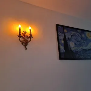 https://van-gogh-elegante-e-confortevole-casa-vacanze.italymilanhotels.net